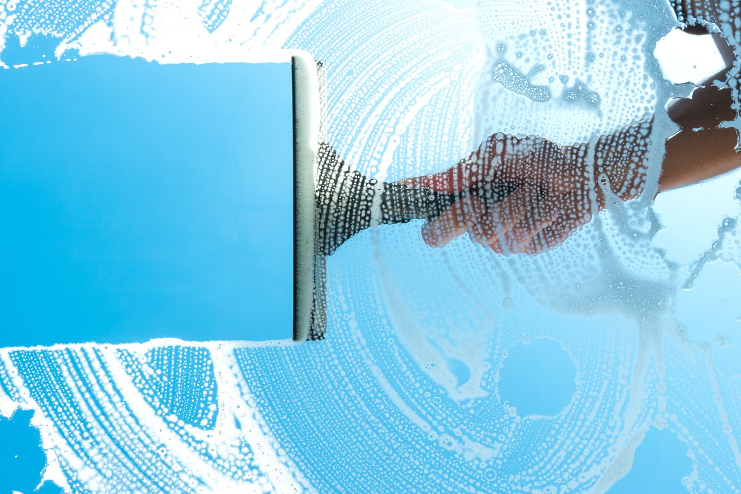 gold coast window cleaning services